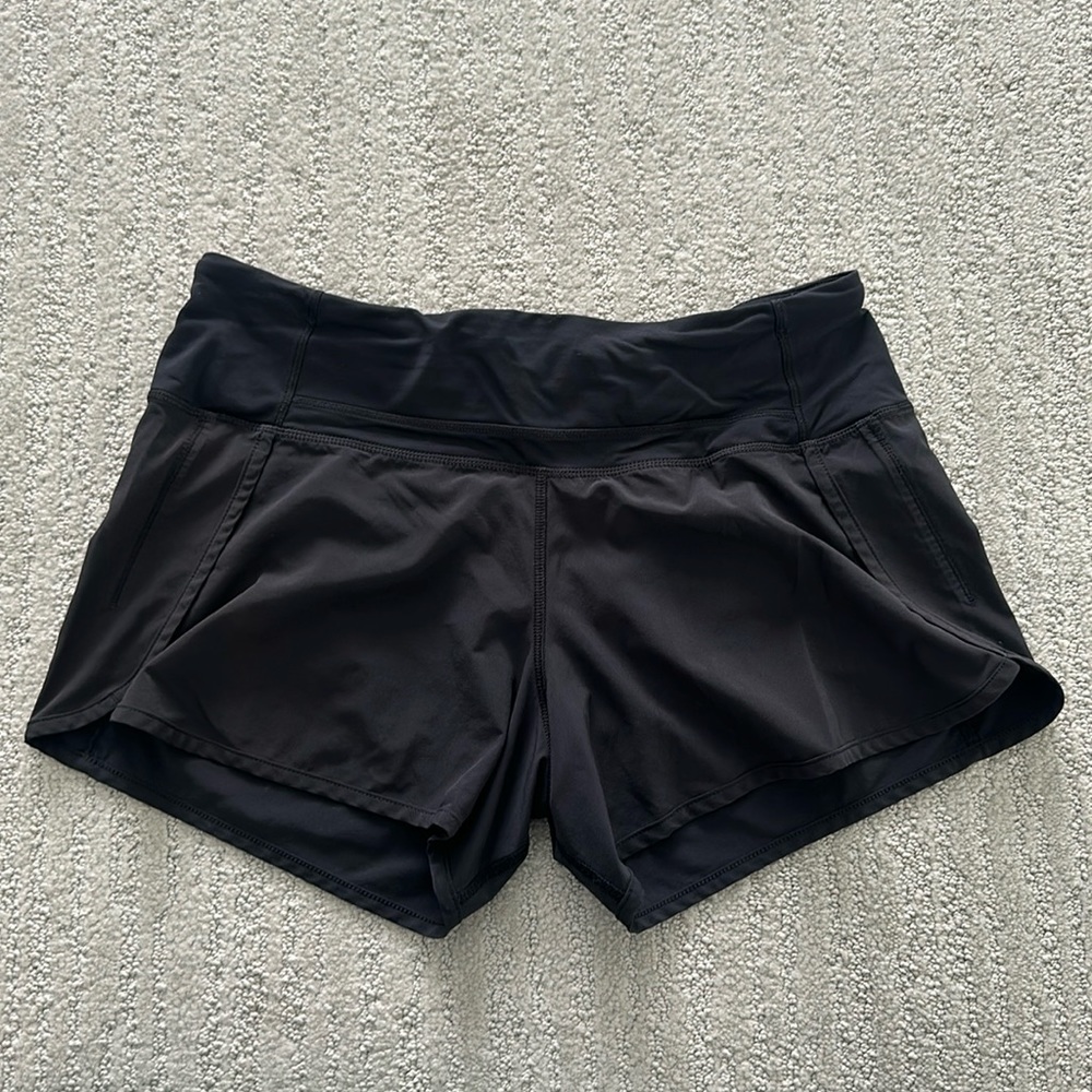 Lululemon speed up shorts. Mid rise size 6. 4” seam